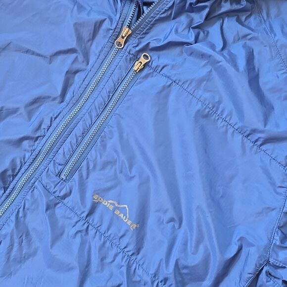 Eddie Bauer | Packable Windbreaker - Picture 6 of 9